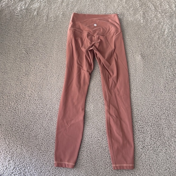 Lululemon Align Pant 28"
Figue size 4 - Picture 4 of 6